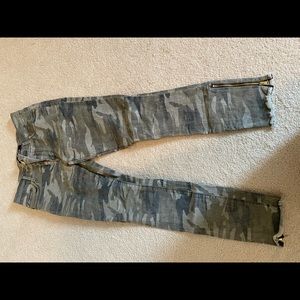 Express Camo jeans; new condition!